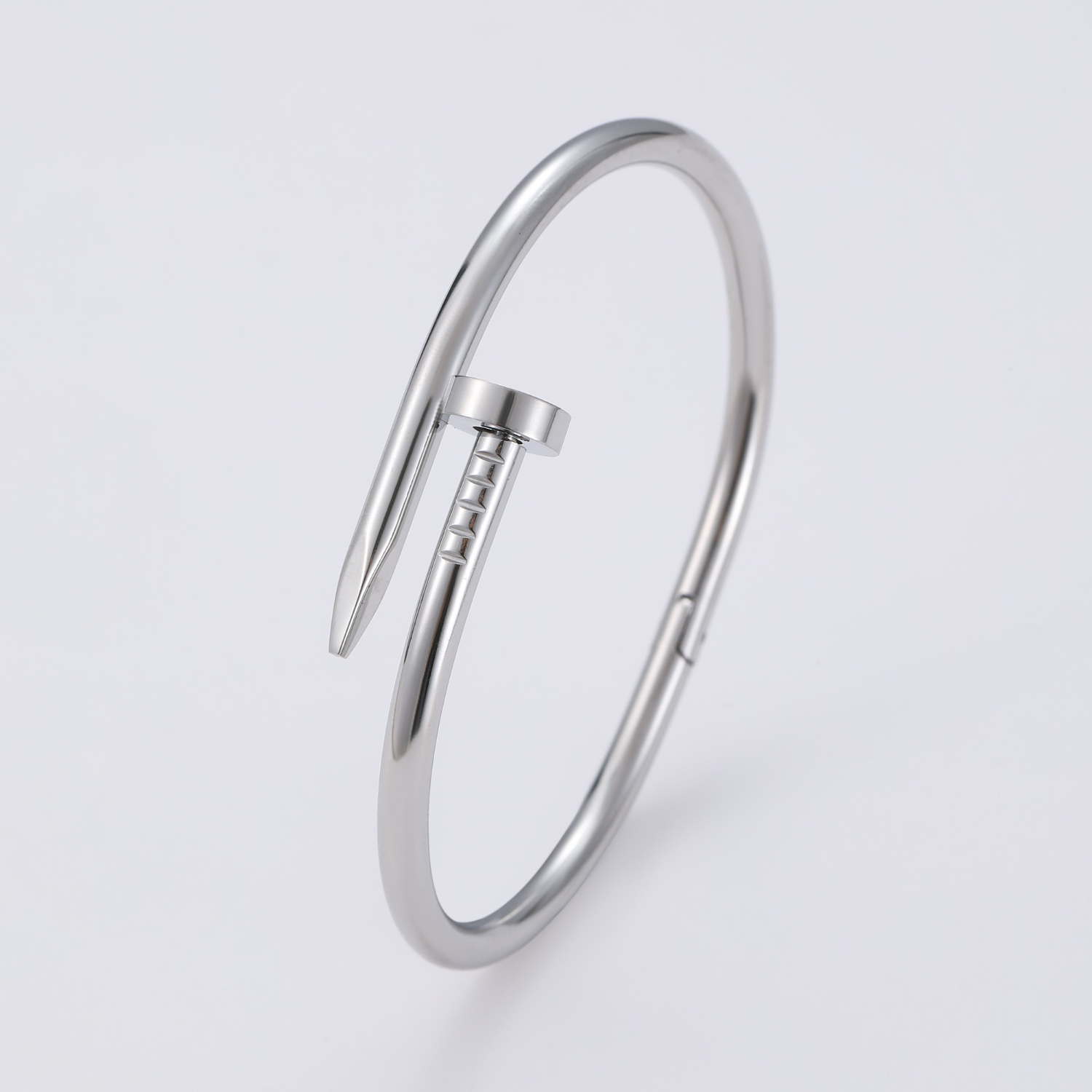 Nagel Armreif