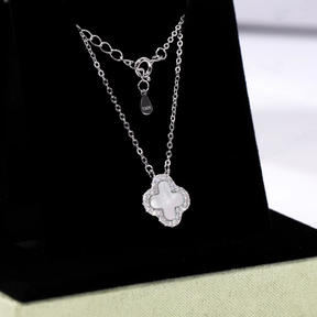 Klee Diamant Halskette